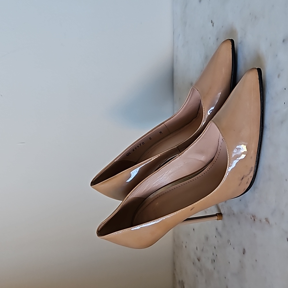 STUART WEITZMAN: nude patent leather heels